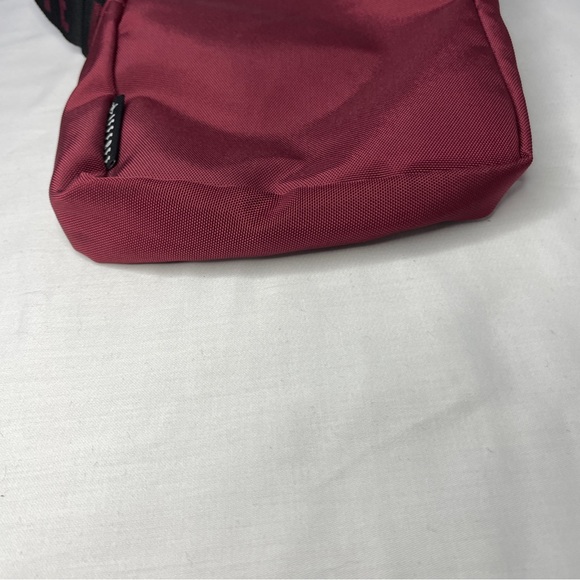 Jeffree Star Exclusive Valentines Maroon Cross Body Bag - Picture 10 of 10